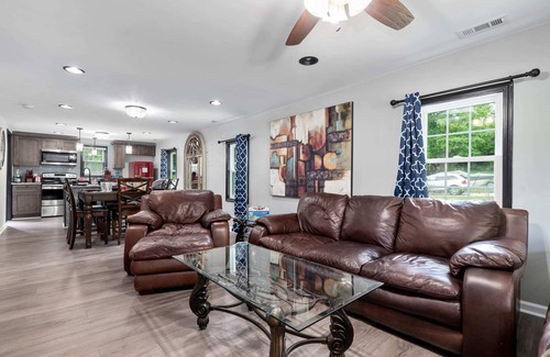 Mount Holly House | Riverside Cottage in Mt. Holly- Quiet & Comfy