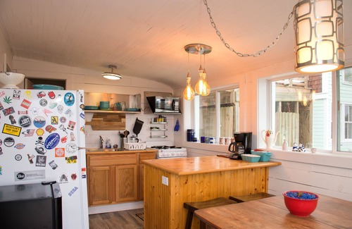 Folly Beach House | Riverside Inn and Cottages