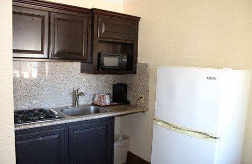 Westside Santa Cruz Hotel | Riverside Inn & Suites Santa Cruz