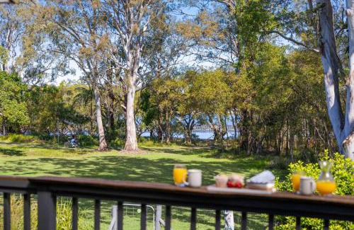 North Haven House | Riverside Retreat North Haven