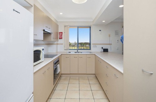 Port Macquarie Apartment | Riverview 13: 2 BR, 1 BA Apartment in Port Macquarie, Sleeps 4