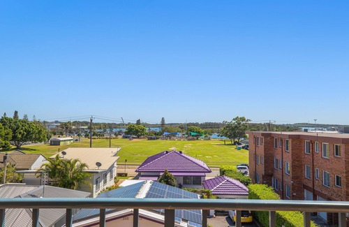 Port Macquarie Apartment | Riverview 13: 2 BR, 1 BA Apartment in Port Macquarie, Sleeps 4