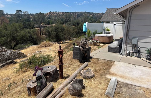 Yosemite Lakes Apartment | Riverview Suite w/Jacuzzi