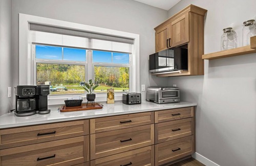 Duluth House | RiverWest Rivers Edge on the River - Brand New - Hot Tub