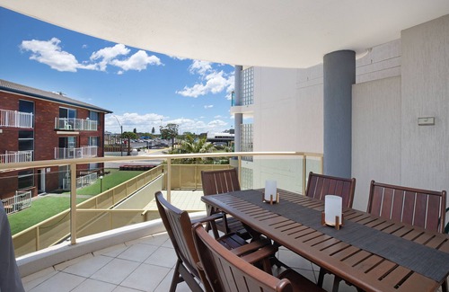 Port Macquarie Apartment | Riviera 203 - Opposite Bowling Club