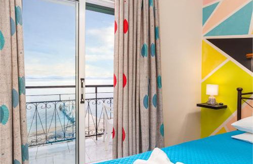 Benitses Hotel | Riviera Seaside Hotel by Estia