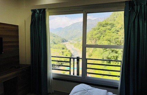 Ukhimath Hotel | Riyansh hotel and restaurant