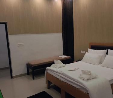 Gonda Hotel | RK Lawns