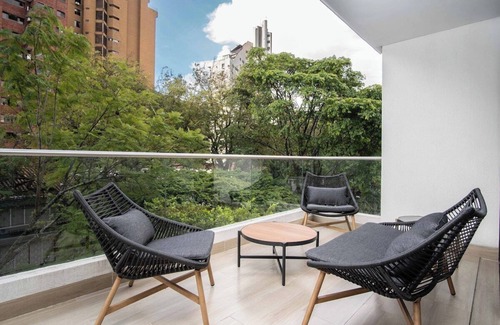 Cali Apartment | RM306 | Balcony | Pool | Gym | Santa Teresita