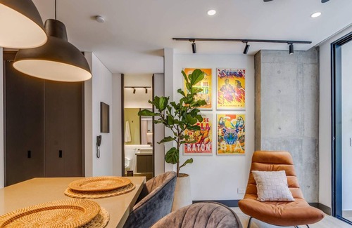 Cali Apartment | RM506 | 2-Bed Luxury | Balcony | Pool | Gym