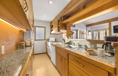 Moose Wilson Road Condo | RMR: Geranium 2621 Condo in The Aspens/Wilson,WY