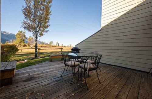 Moose Wilson Road House | RMR: Greyling 4511 Condo in The Aspens/Wilson,WY