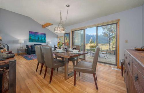 Moose Wilson Road Villa | RMR: Greyling 4511 Condo in The AspensWilsonWY