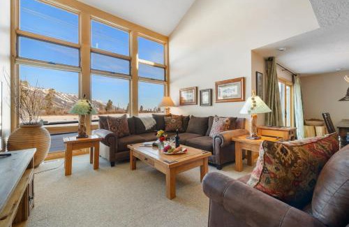 Moose Wilson Road Villa | RMR: Greyling 4513 Condo in The AspensWilsonWY