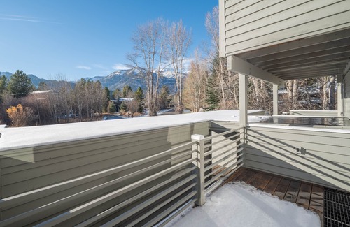 Moose Wilson Road Condo | RMR: Wheatgrass 2212 Condo in The Aspens/Wilson,WY