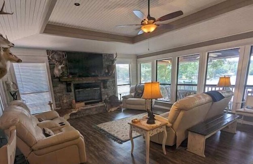 South Toledo Bend House | Robbins Nest Toledo Bend