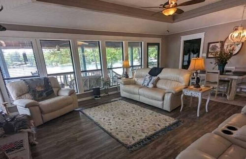 South Toledo Bend House | Robbins Nest Toledo Bend