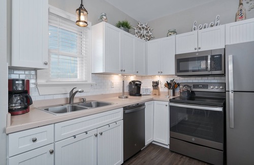 Avon House | Robyn's Nest | Oceanfront | Islander Condos | Avon | Sleeps 4