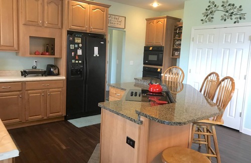 Wright City House | Robyn's Nest - PRIVATE POOL, Sleeps 18, 7 bedrooms, 4.5 baths