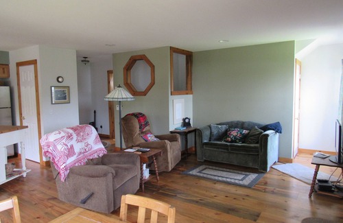 Crescent City North Cottage | Rock and Wave Cottage At The Beach