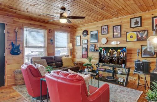 Mid America House | Rock N Roll Lake Haus