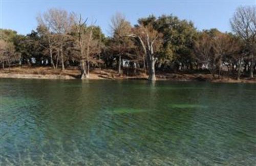 Utopia House | Rock 'N Utopia