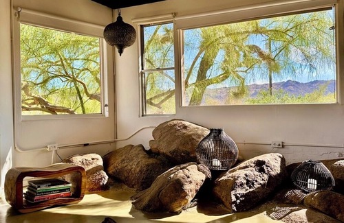 Monument Manor House | RockHill Ranch-Joshua Tree Retreat, Secluded and Beautiful!