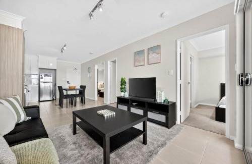 Rockingham Apartment | Rockingham Escape Stylish 2br Apt Near Beach and Shops