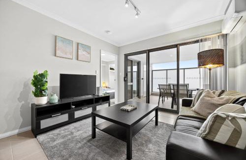 Rockingham Apartment | Rockingham Escape Stylish 2br Apt Near Beach and Shops