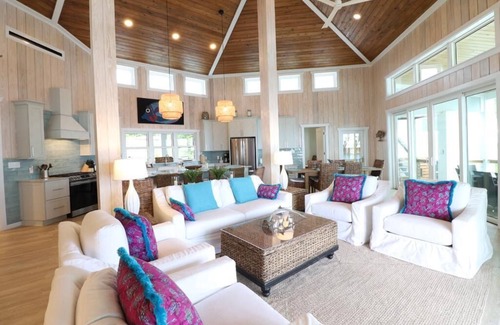 Hope Town House | RockPoint: Stunning waterfront villa with the most beautiful view on Elbow Cay