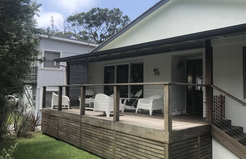 Currarong House | Rockpool Retreat - very well positioned at Currarong. So close to Bosum Beach.