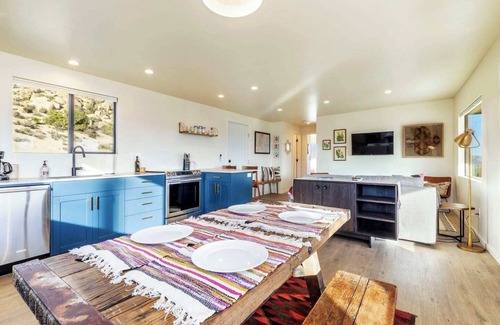 Yucca Valley Cabin | Rocky Roost Cabin - Private Boulder Hiking