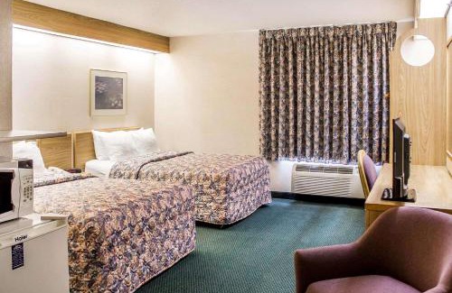 Colby Hotel | Rodeway Inn Abbotsford