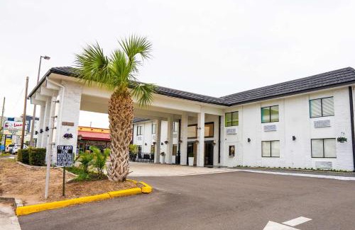 Clearwater Hotel | Rodeway Inn Clearwater - Central