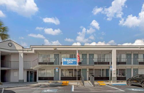 Orange Park Hotel | Rodeway Inn