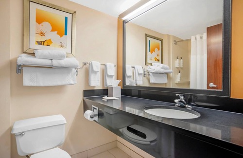 Northeast Pensacola Hotel | Rodeway Inn