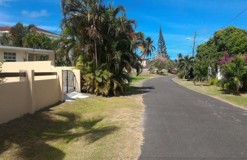Rodney Bay Apartment | Rodney Bay Beach Home near EVERYTHING