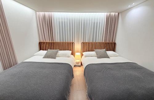 Seogyo-dong Apartment | Roise House In Hongdae