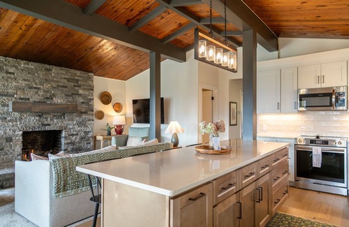 Blowing Rock House | Roll With It - Blowing Rock home with stunning views!