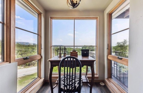 Lower Basin Lake Travis House | Rolling Hills Lake Travis Views 6 bedrooms 6 balconies Water Access