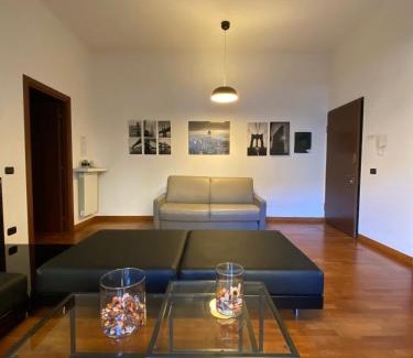 Turate Apartment | Roma 2 Apartment - THE V Collection