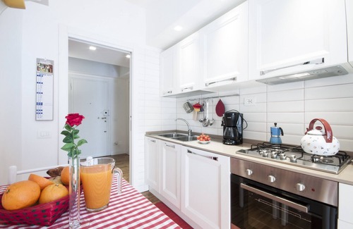 Appio Latino Apartment | Roma-INCANTATA, Large balcony, Central, Next to the main Subway, Lively District