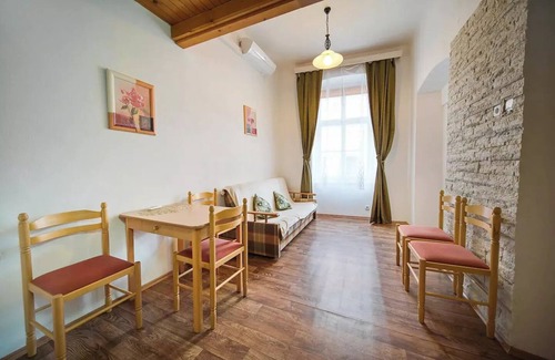 Cesky Krumlov Apartment | Romantic apartment under the tower