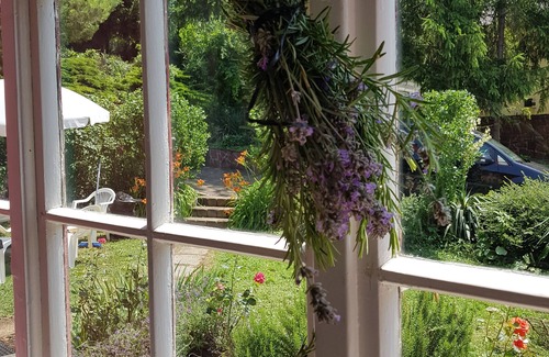 Fonyod House | Romantic Art Nouveau villa on Lake Balaton, well-kept garden, with lake view