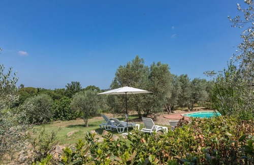 Pieve a Presciano Villa | Romantic cottage, sleeps 6, with large windows nice view overlooking the Tuscan countryside. Priva