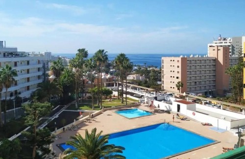 San Eugenio Apartment | Romantic Viña Del Mar - Pool - 1 min from the beach!