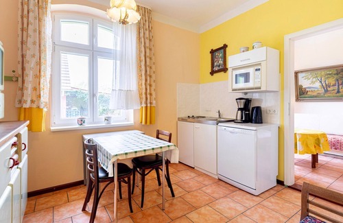 Altentreptow Apartment | Romantic Escape in Altentreptow