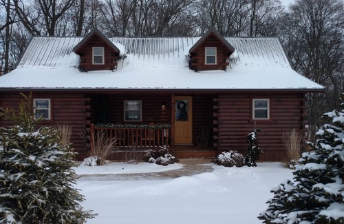 Sterling Cabin | Romantic Getaway Cabin in the Country