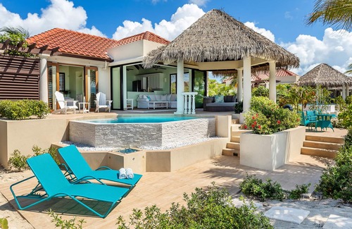 Leeward Settlement House | Romantic Getaway, LOWEST DENSITY on the Island, STAND ALONE BUNGALOWS!