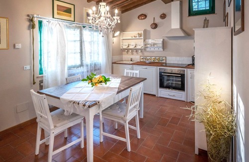 Margine Coperta-Traversagna Cottage | Romantic house "the garden of olive trees"